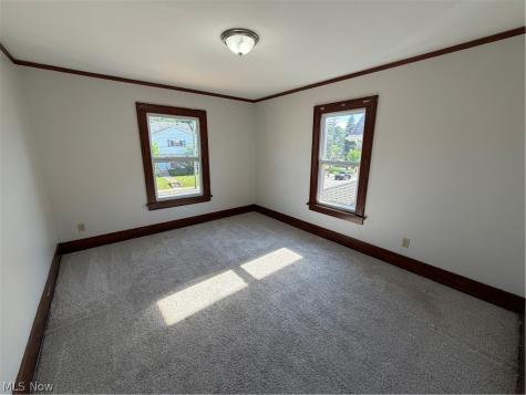 383 E Tallmadge Avenue Akron OH 44310