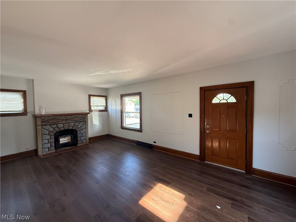 383 E Tallmadge Avenue Akron OH 44310