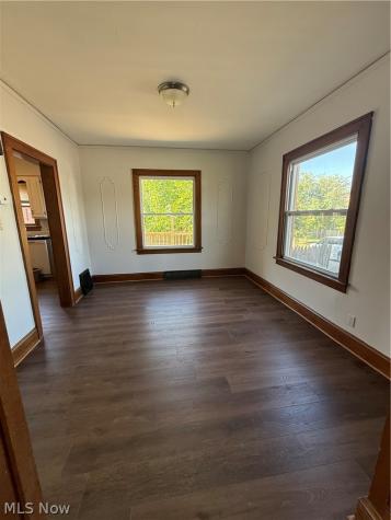383 E Tallmadge Avenue Akron OH 44310