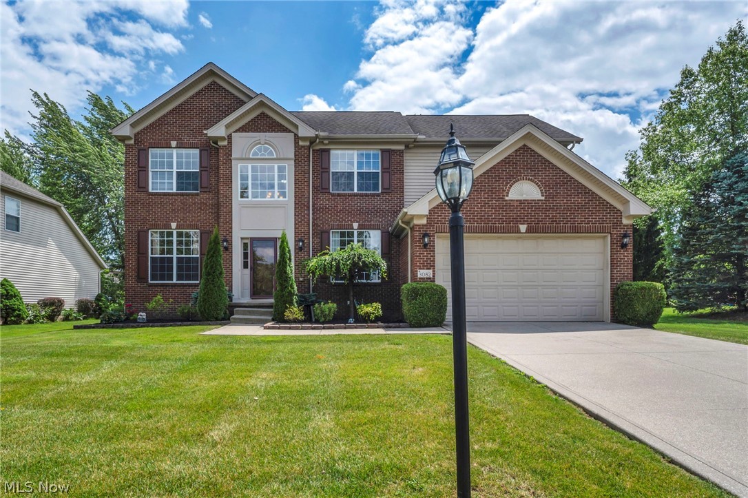 3082 Willowbrook Aurora OH 44202