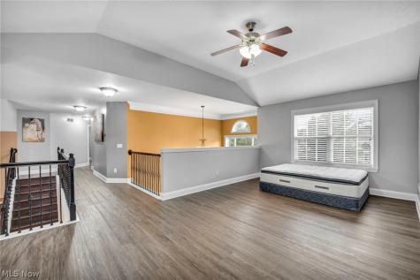 3082 Willowbrook Aurora OH 44202