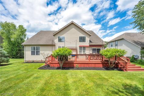 3082 Willowbrook Aurora OH 44202