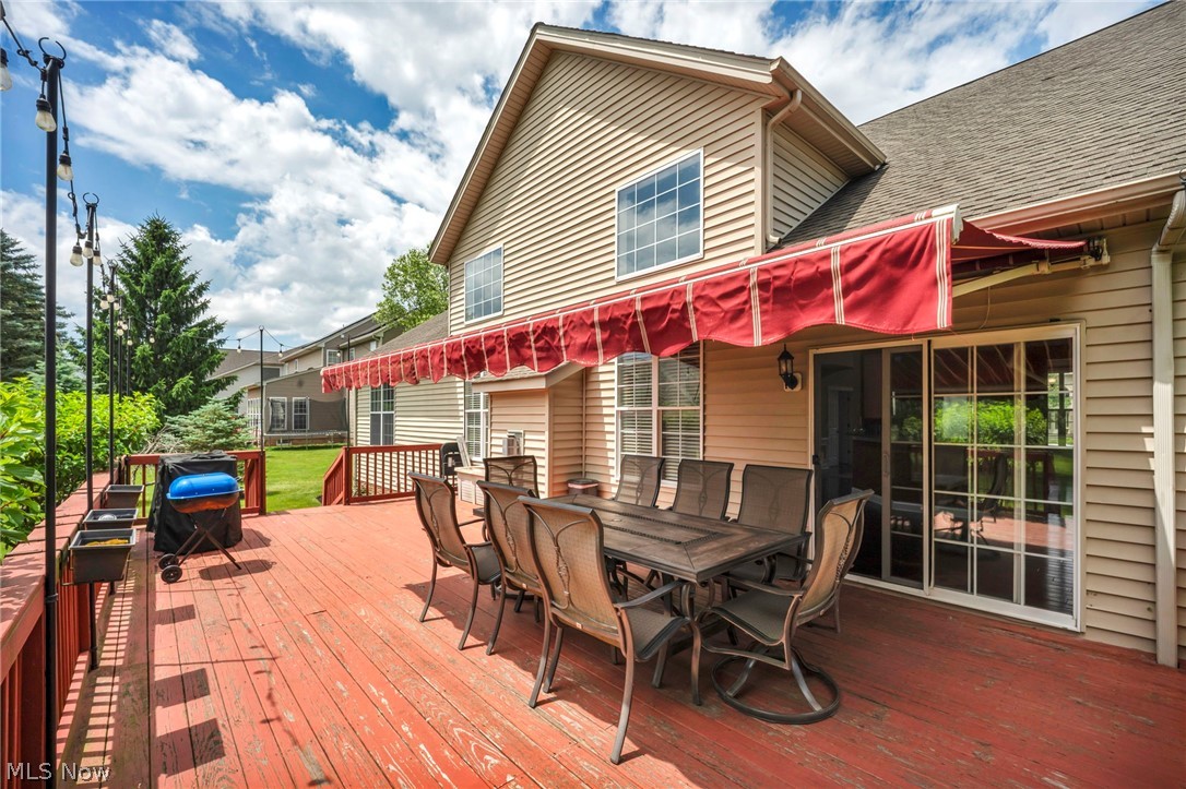 3082 Willowbrook Aurora OH 44202