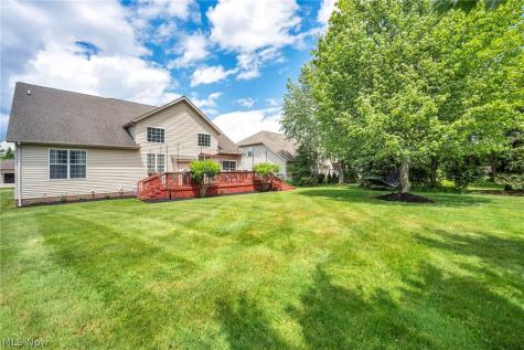 3082 Willowbrook Aurora OH 44202