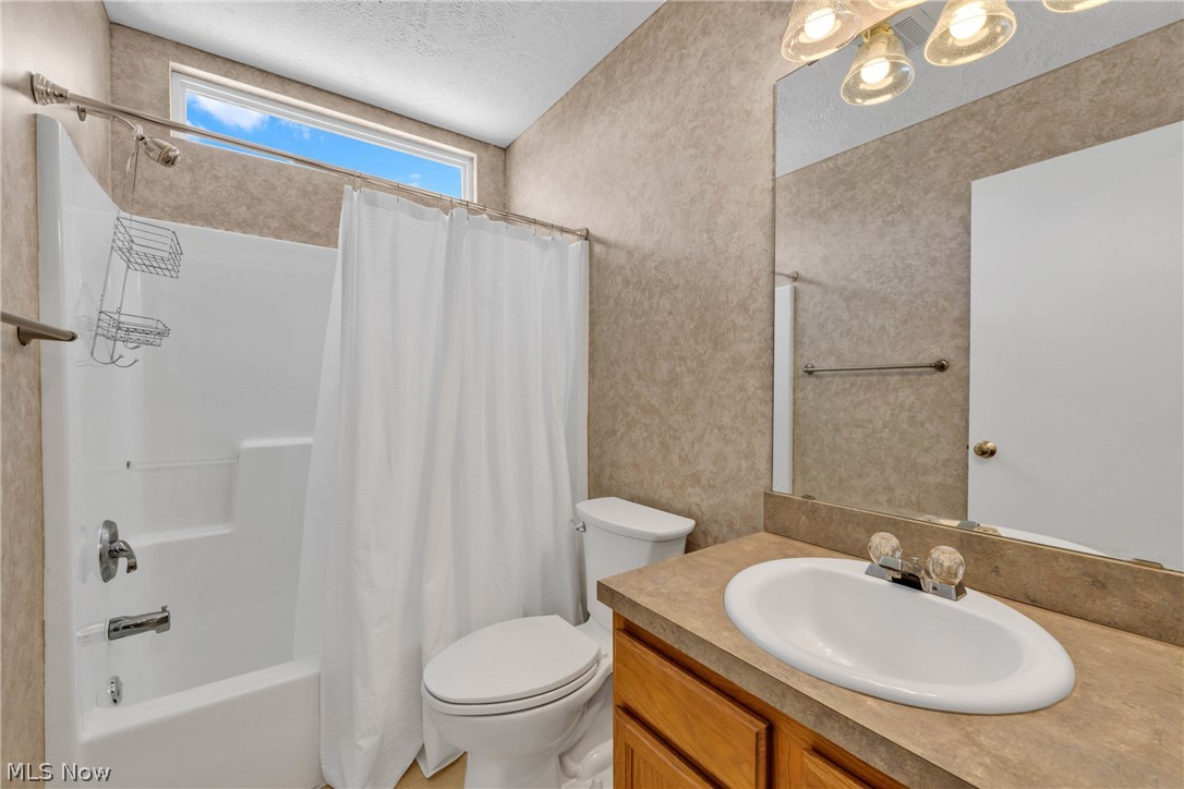 386 Weatherstone Drive Wadsworth OH 44281