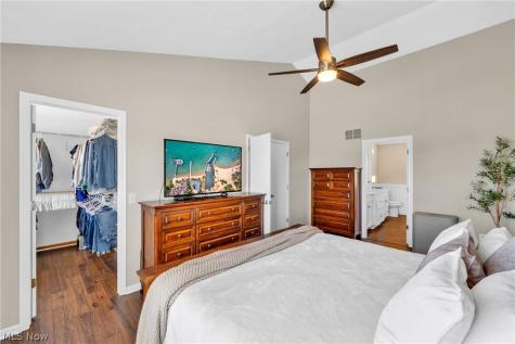 386 Weatherstone Drive Wadsworth OH 44281