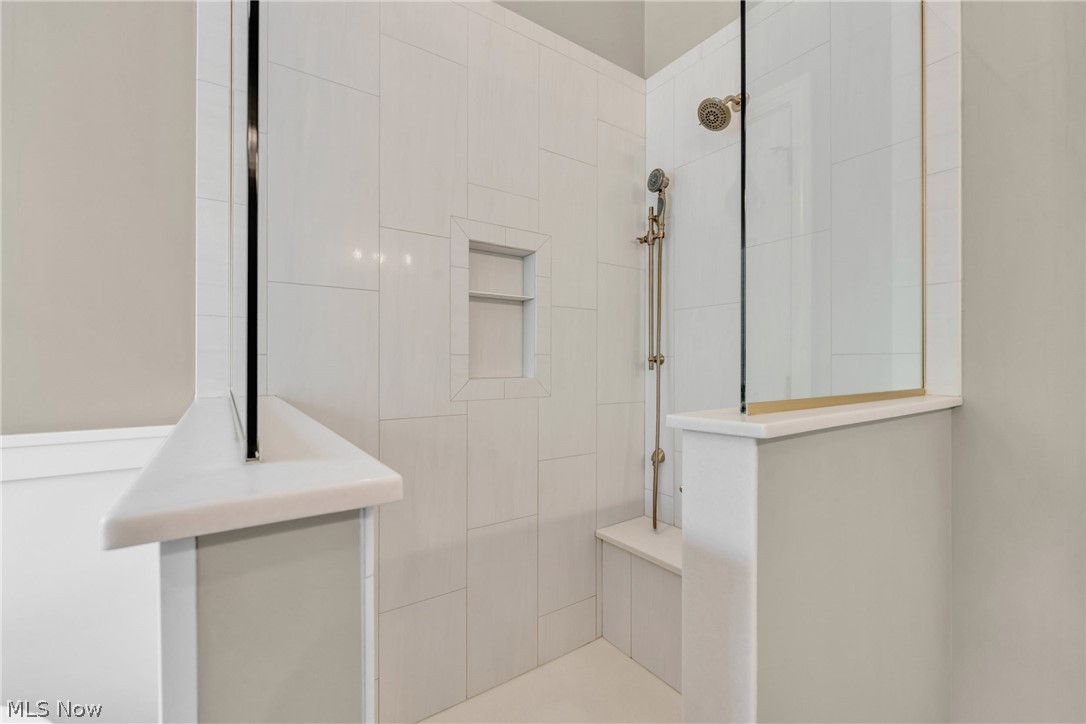 386 Weatherstone Drive Wadsworth OH 44281