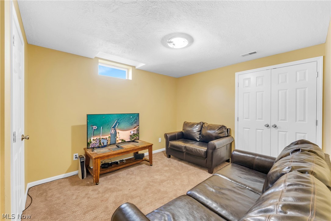 386 Weatherstone Drive Wadsworth OH 44281