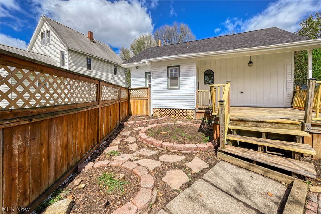 1364 California Avenue Akron OH 44314