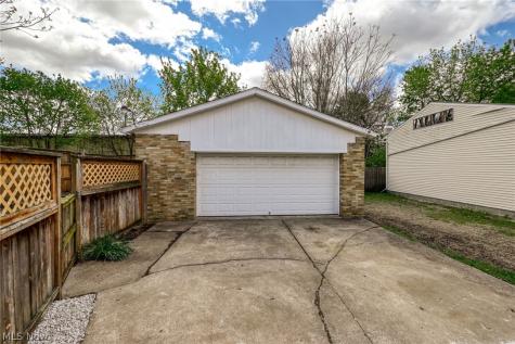 1364 California Avenue Akron OH 44314