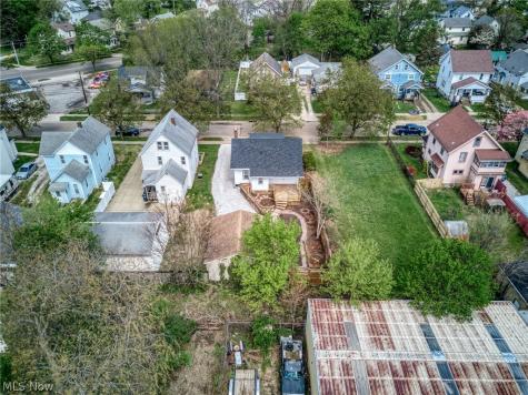 1364 California Avenue Akron OH 44314