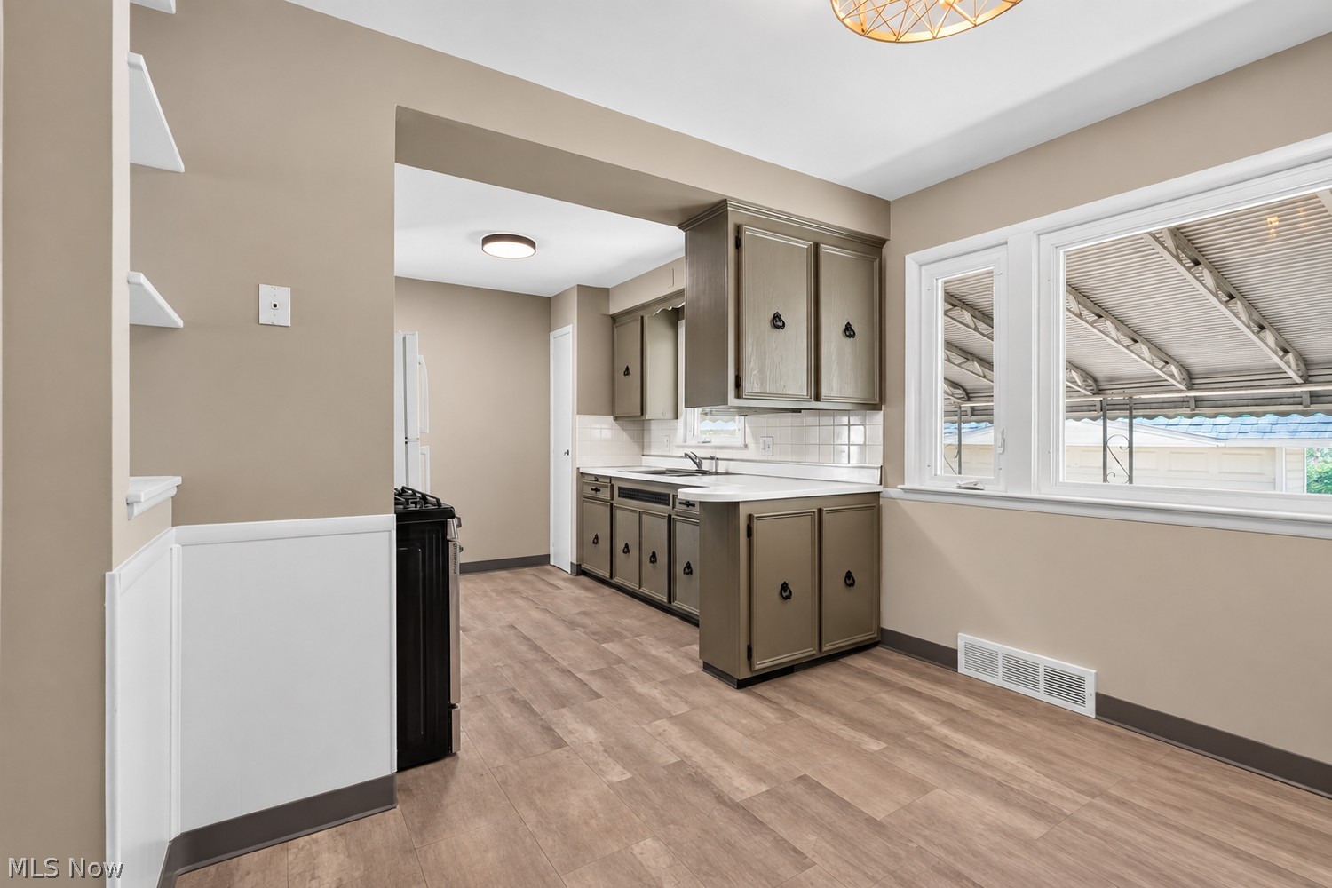 600 E 315th Street Willowick OH 44095