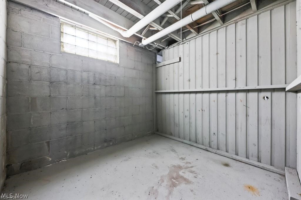 1077 W State Street Alliance OH 44601
