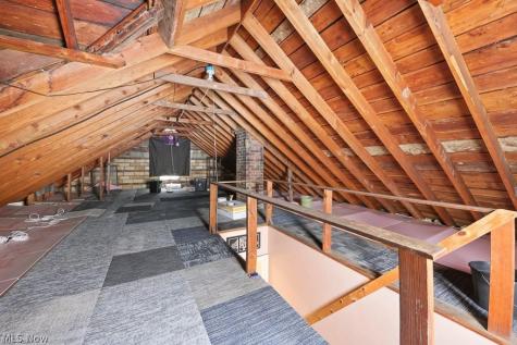1077 W State Street Alliance OH 44601