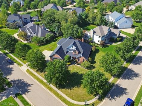 2918 Macduff Drive NW North Canton OH 44720