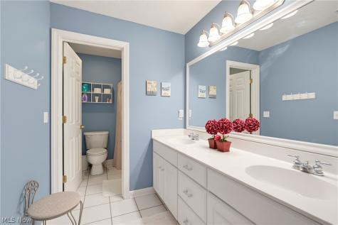 2918 Macduff Drive NW North Canton OH 44720