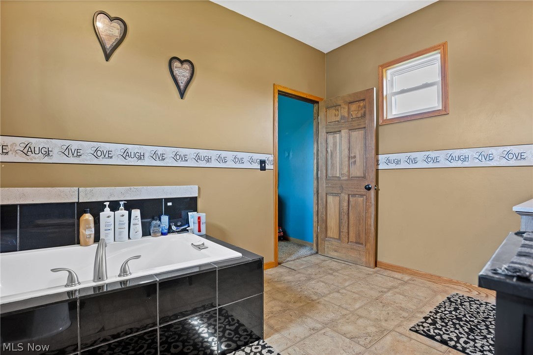 7865 Rose Hill Road Roseville OH 43777