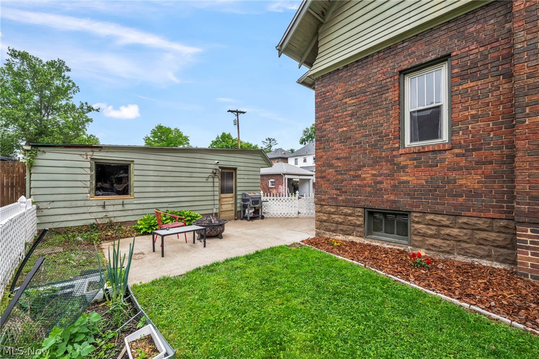 1222 Blue Avenue Zanesville OH 43701