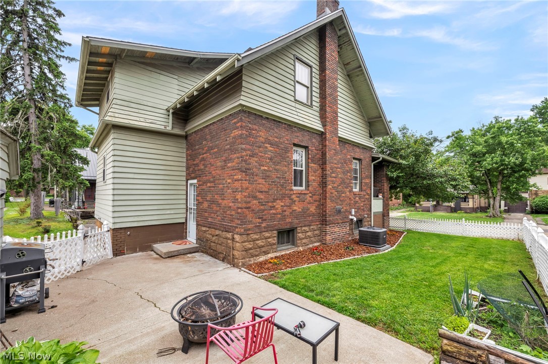 1222 Blue Avenue Zanesville OH 43701