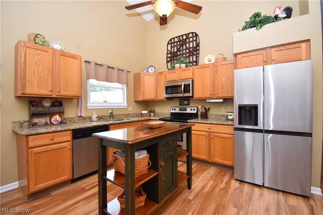 200 Potters Circle Girard OH 44420