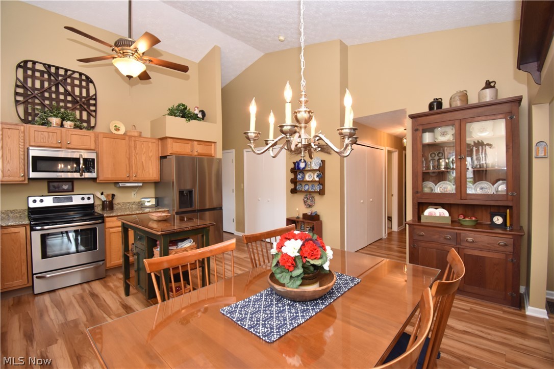 200 Potters Circle Girard OH 44420