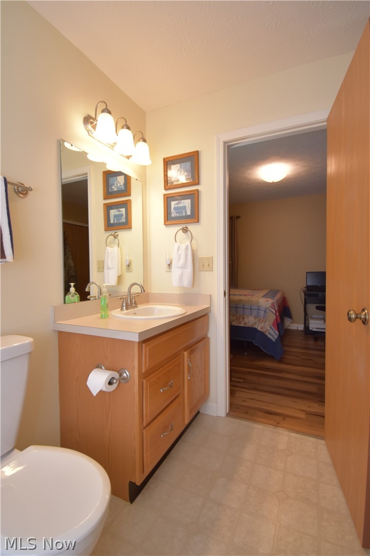 200 Potters Circle Girard OH 44420