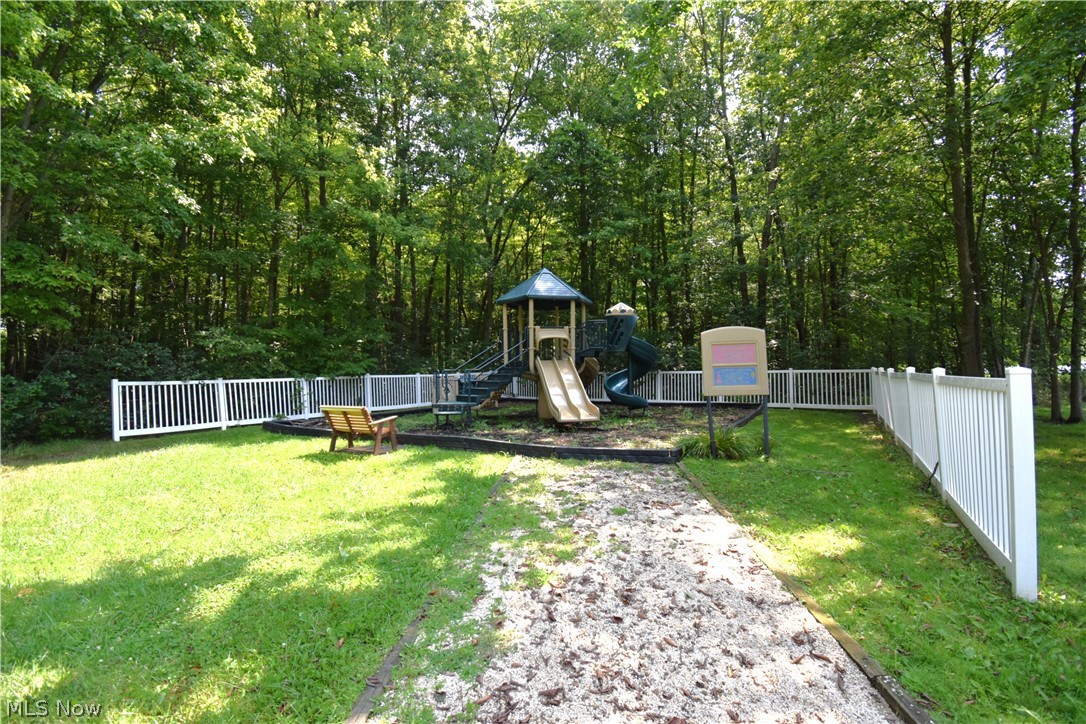 200 Potters Circle Girard OH 44420