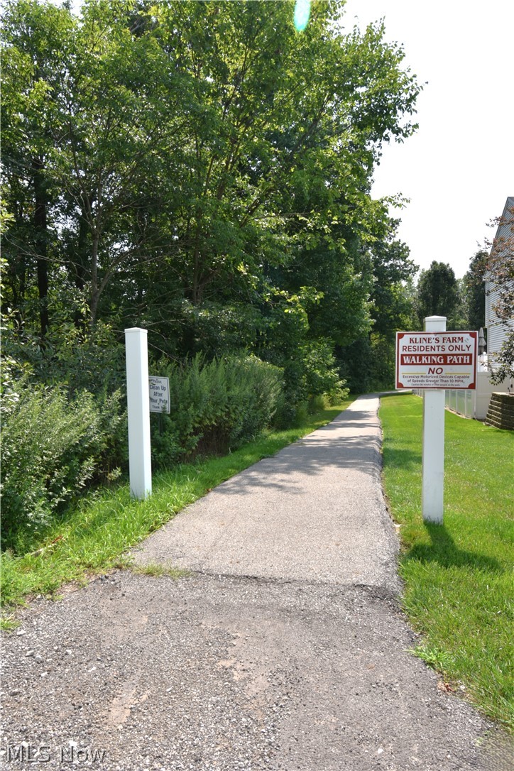 200 Potters Circle Girard OH 44420