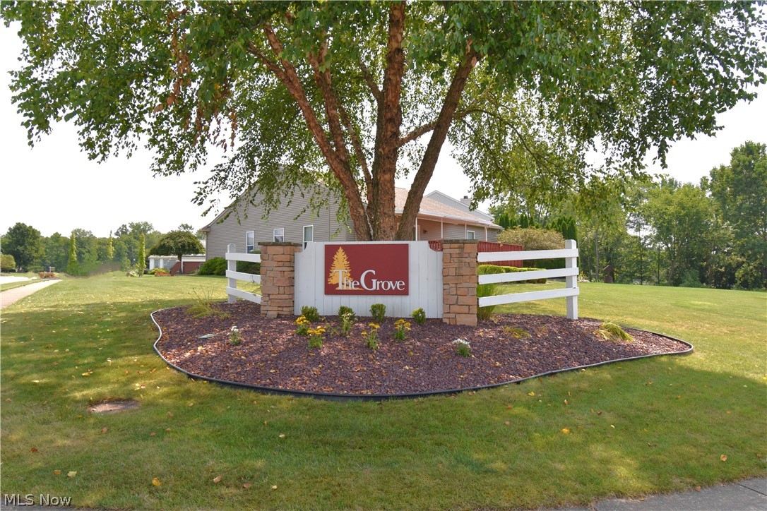 200 Potters Circle Girard OH 44420