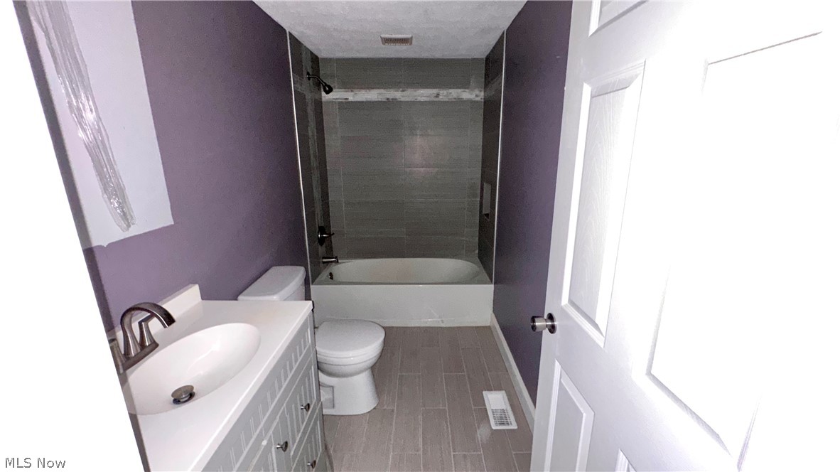 233 John Street Bedford OH 44146