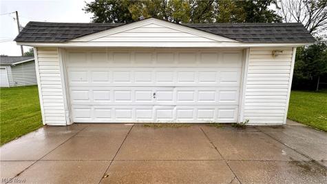 233 John Street Bedford OH 44146