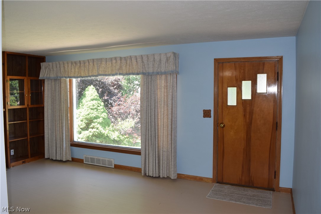 5040 2nd Street NW Canton OH 44708