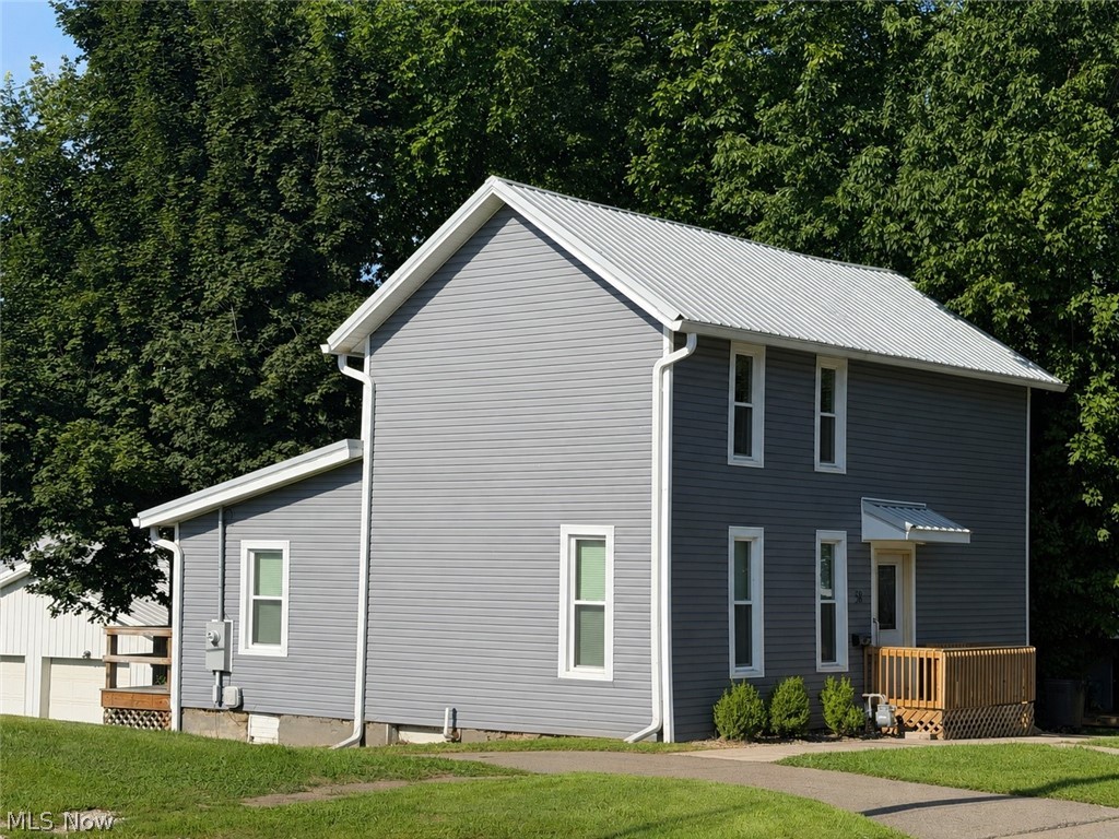 58 W Jefferson Avenue Mcconnelsville OH 43756