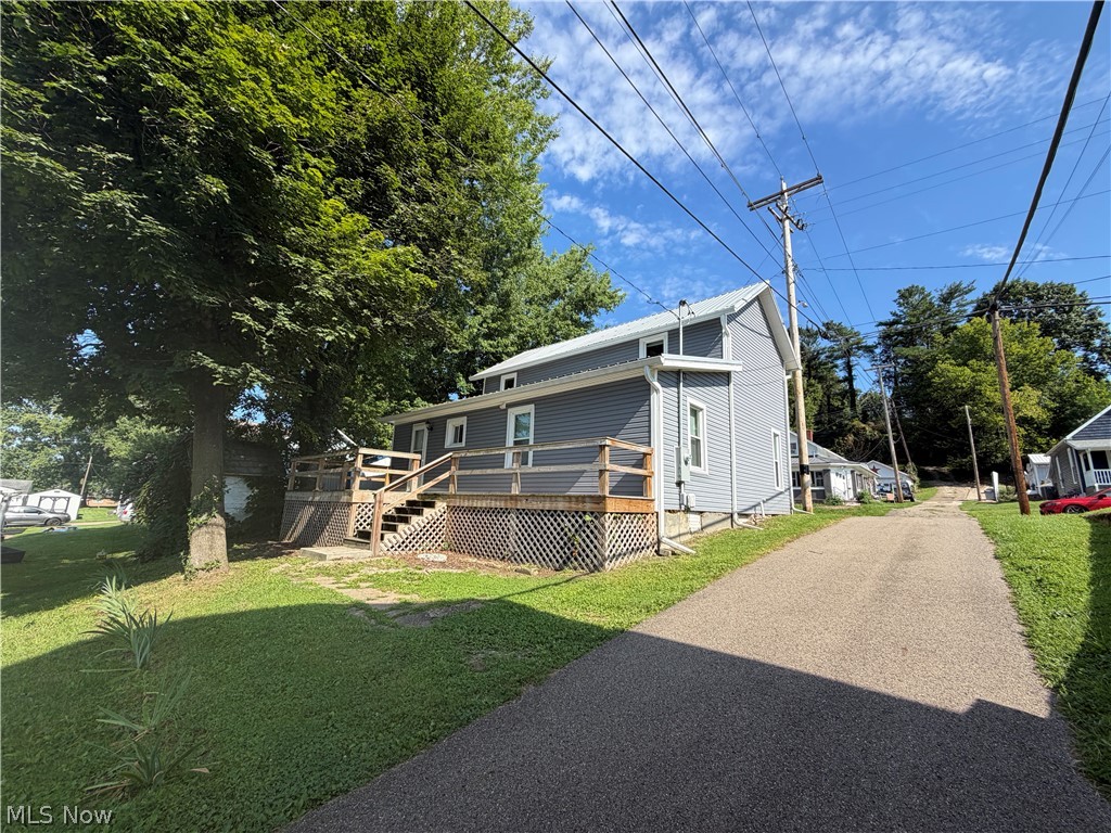 58 W Jefferson Avenue Mcconnelsville OH 43756