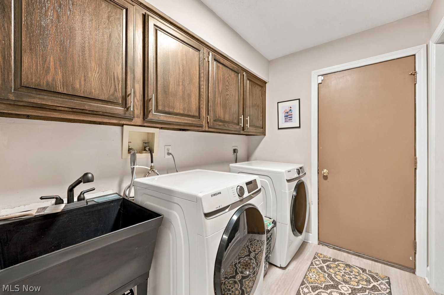 3075 Oakwood Lane Westlake OH 44145