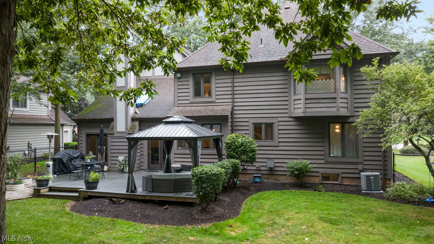 3075 Oakwood Lane Westlake OH 44145