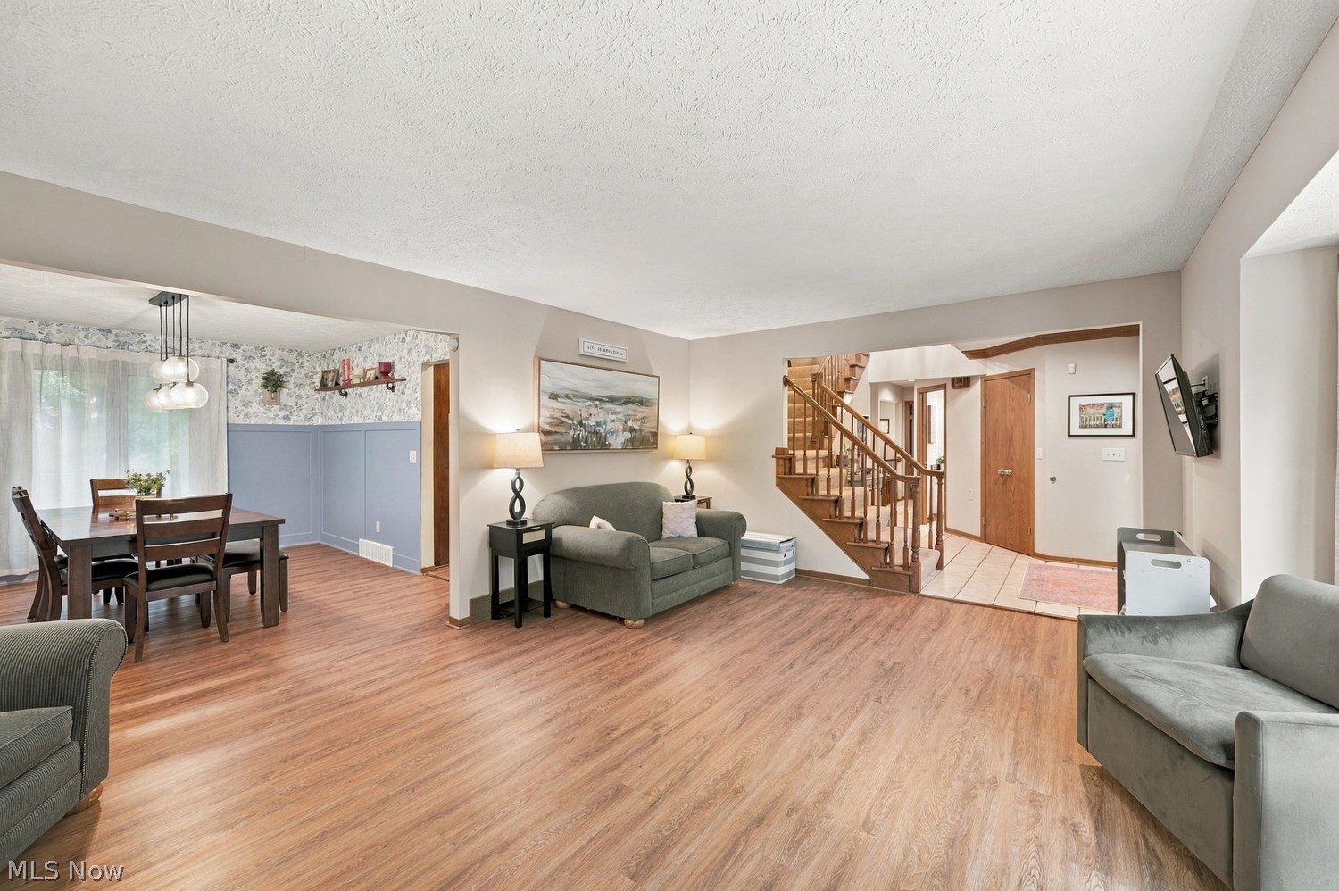 3075 Oakwood Lane Westlake OH 44145