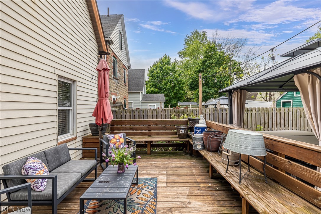 3858 W 16th Street Cleveland OH 44109