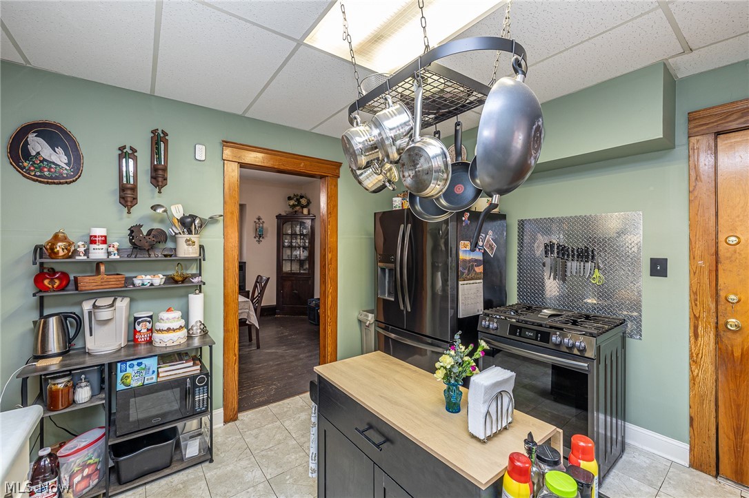 3858 W 16th Street Cleveland OH 44109