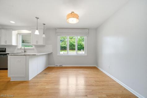 5334 Sunset Oval North Olmsted OH 44070
