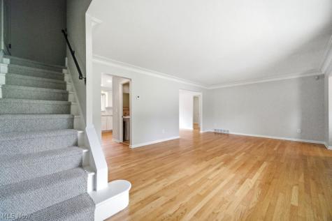 5334 Sunset Oval North Olmsted OH 44070