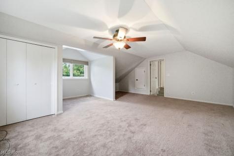 5334 Sunset Oval North Olmsted OH 44070