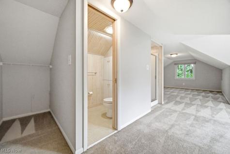 5334 Sunset Oval North Olmsted OH 44070