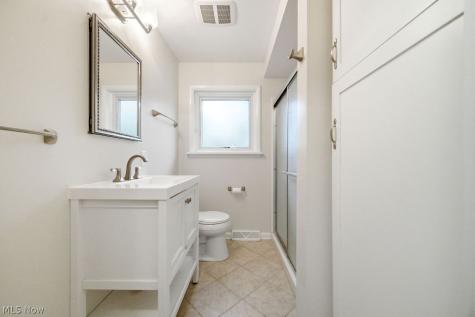 5334 Sunset Oval North Olmsted OH 44070