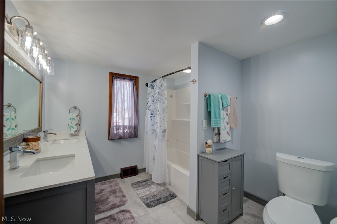 855 Osborn Avenue Lorain OH 44052