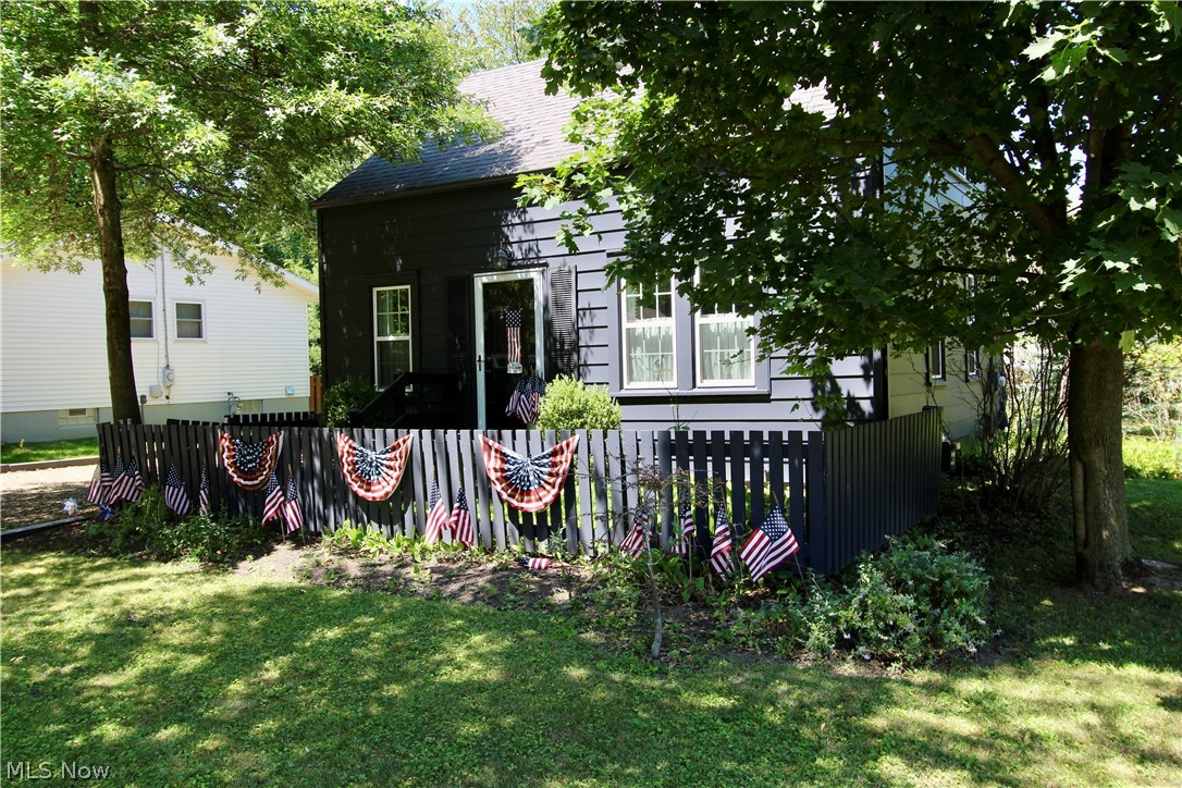 133 South Street Medina OH 44256