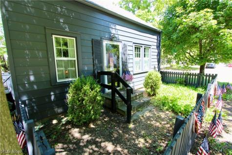 133 South Street Medina OH 44256