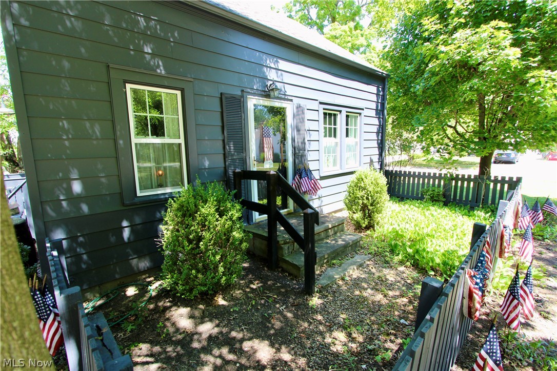 133 South Street Medina OH 44256