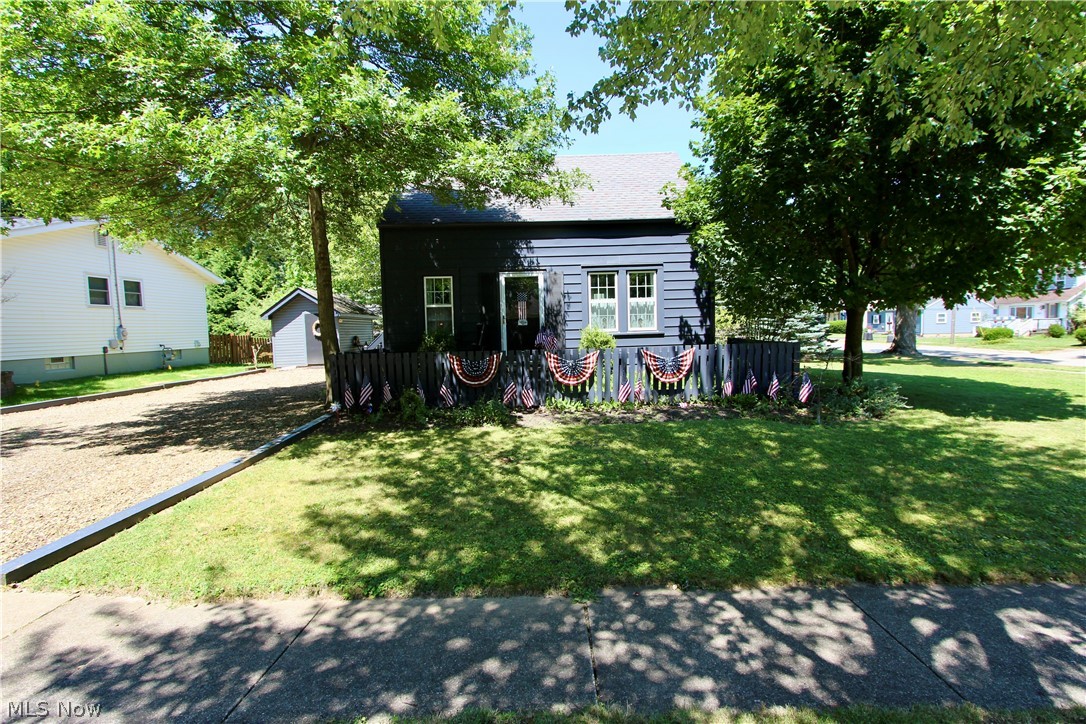 133 South Street Medina OH 44256