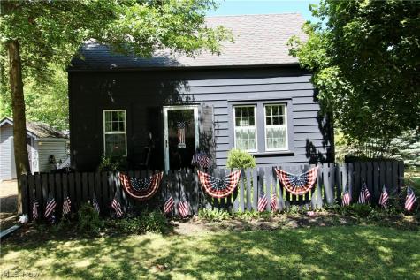 133 South Street Medina OH 44256